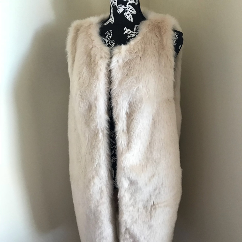 ▪️❗️ Faux fur vest
